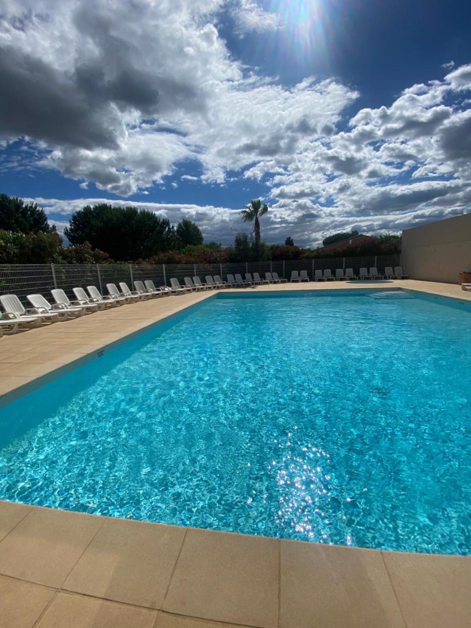 Villa Chez Christelle Et Norbert Gallargues-le-Montueux Exterior foto